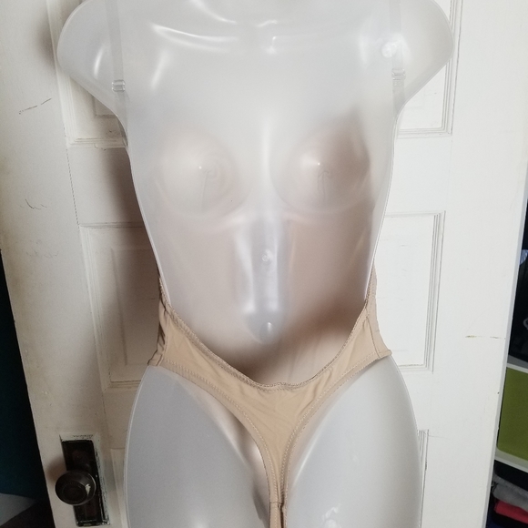 Dress Undergarment - Picture 2 of 4